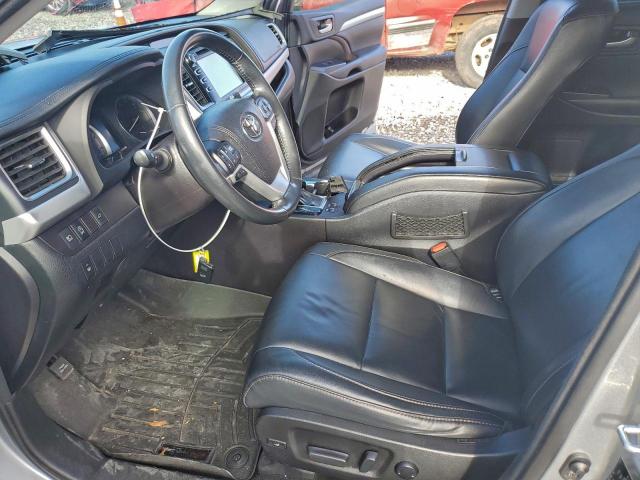 Toyota Highlander Se Image 5