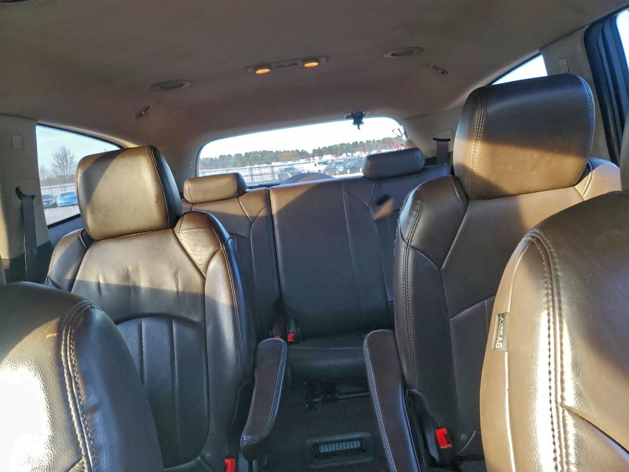 Buick Enclave Image 4