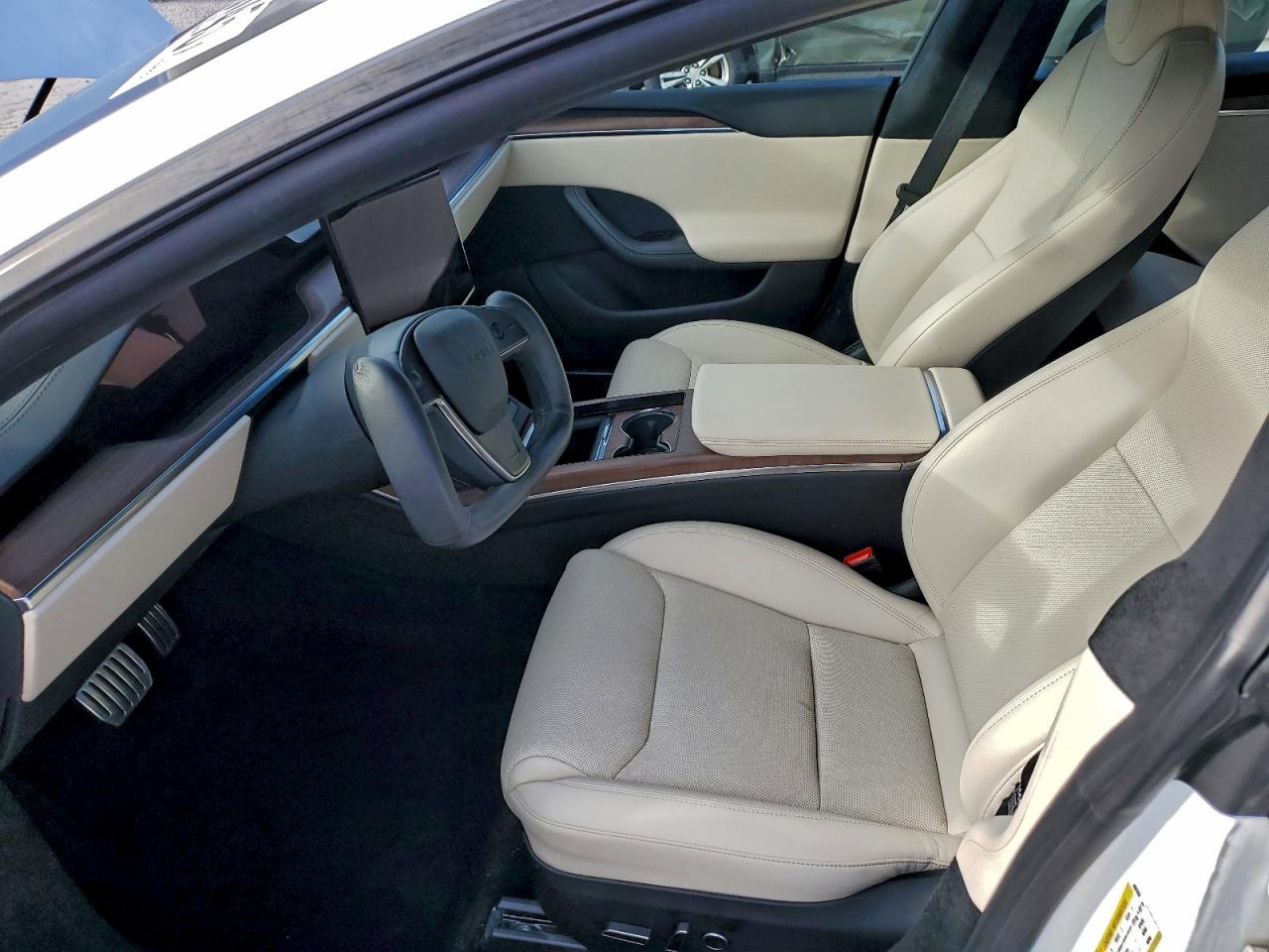 Tesla Model S Image 5