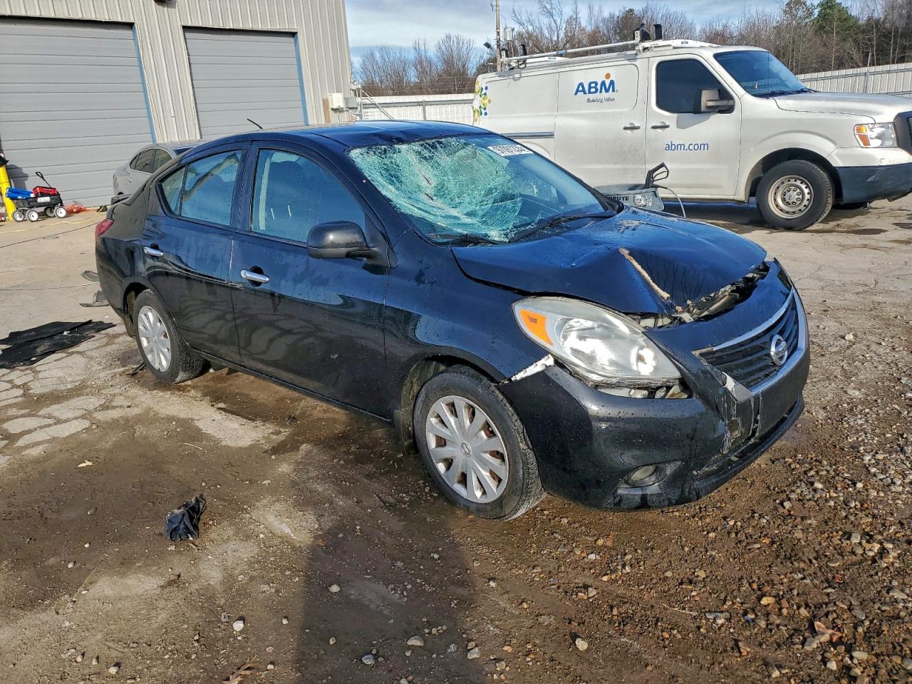 Nissan Versa S Image 12