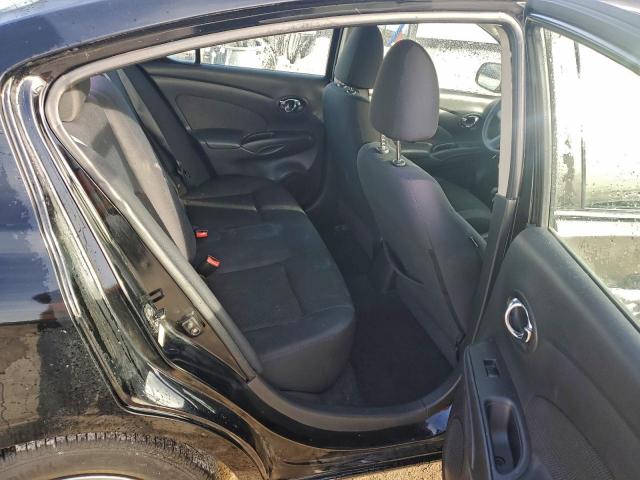 Nissan Versa S Image 6