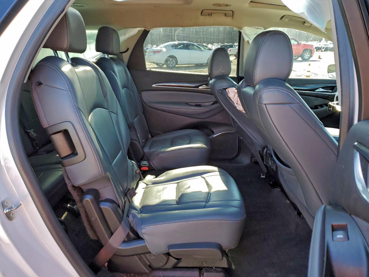 Buick Enclave Premium Image 12