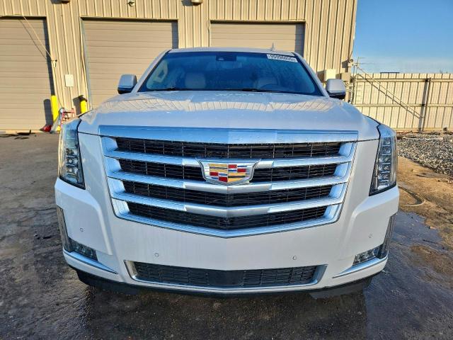 Cadillac Escalade Premium Luxury Image 13