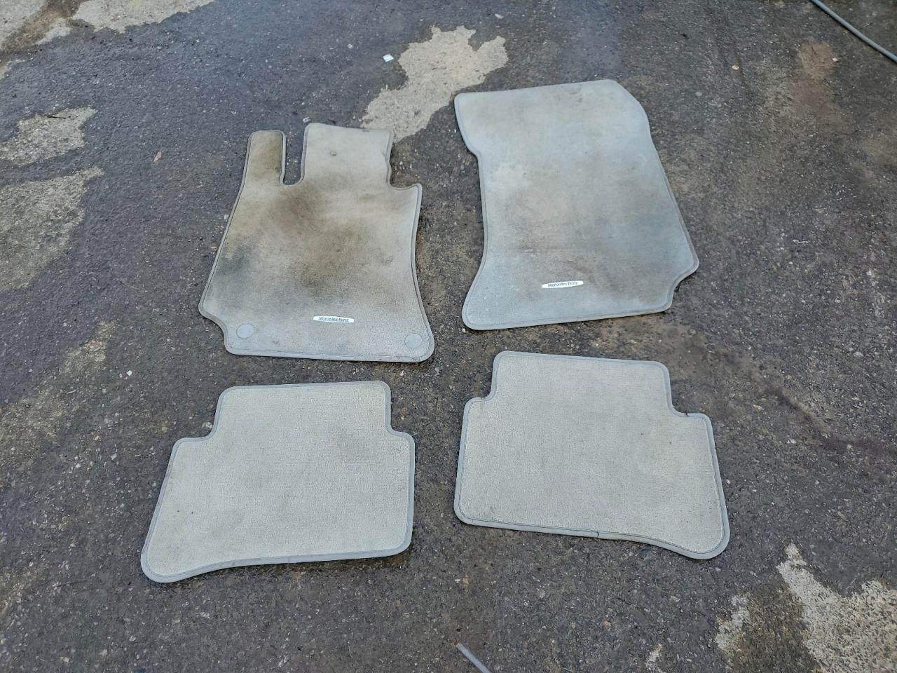 Mercedes-Benz E-Class 350 Image 7