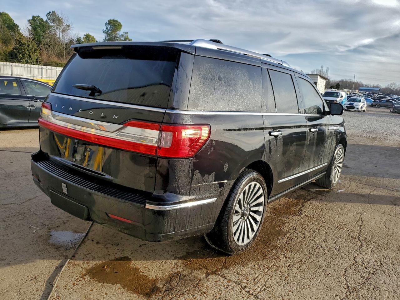 Lincoln Navigator Reserve Image 13