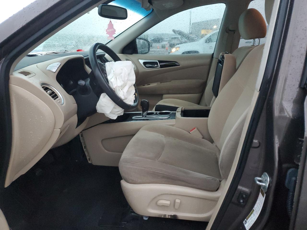 Nissan Pathfinder S Image 3