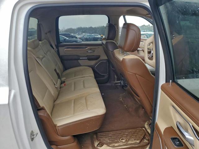 Ram 1500 Laramie Image 8