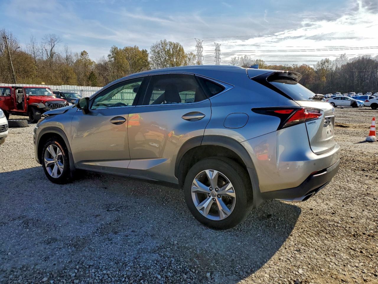 Lexus NX 200t Base Image 5