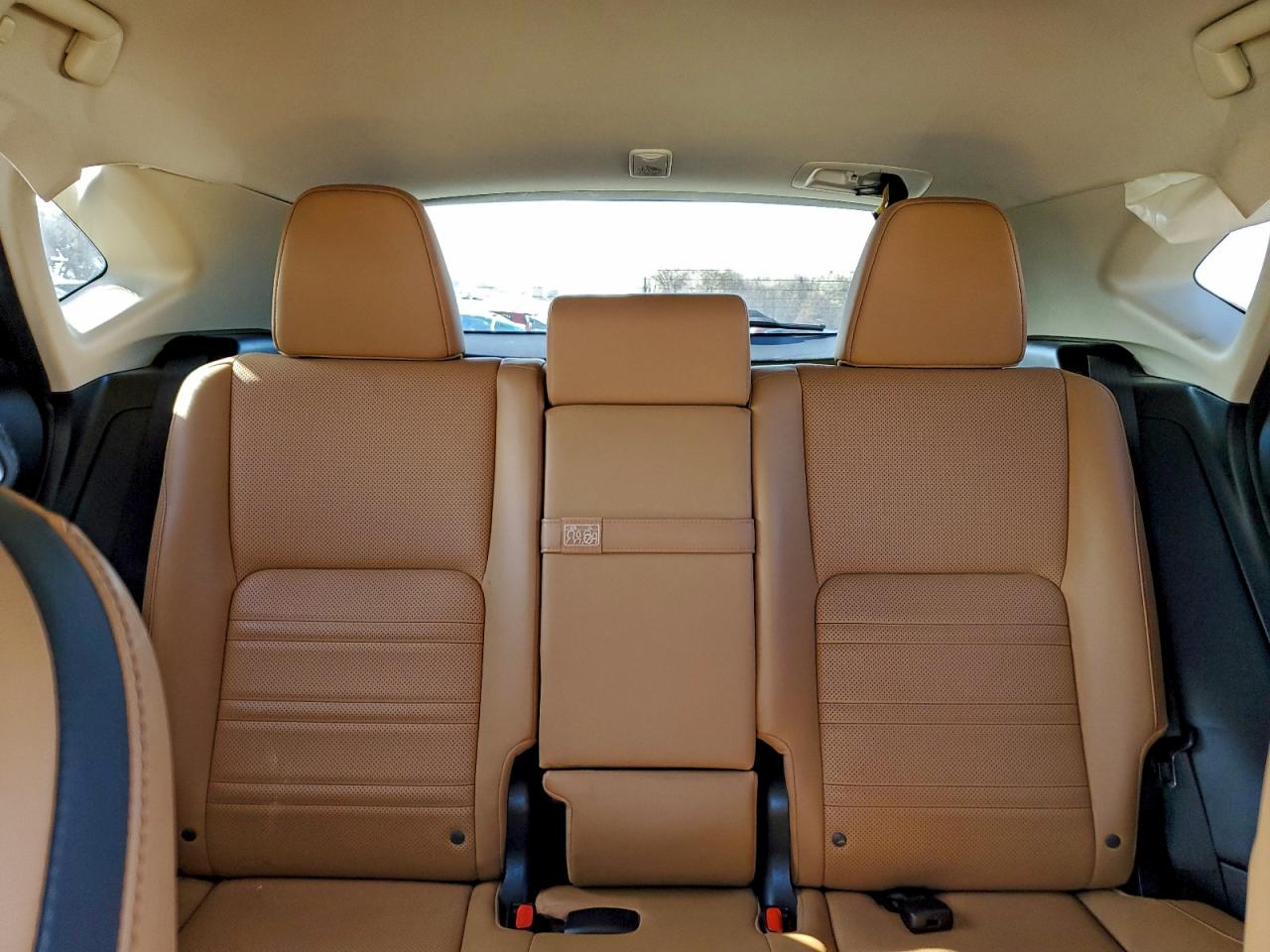 Lexus NX 200t Base Image 12