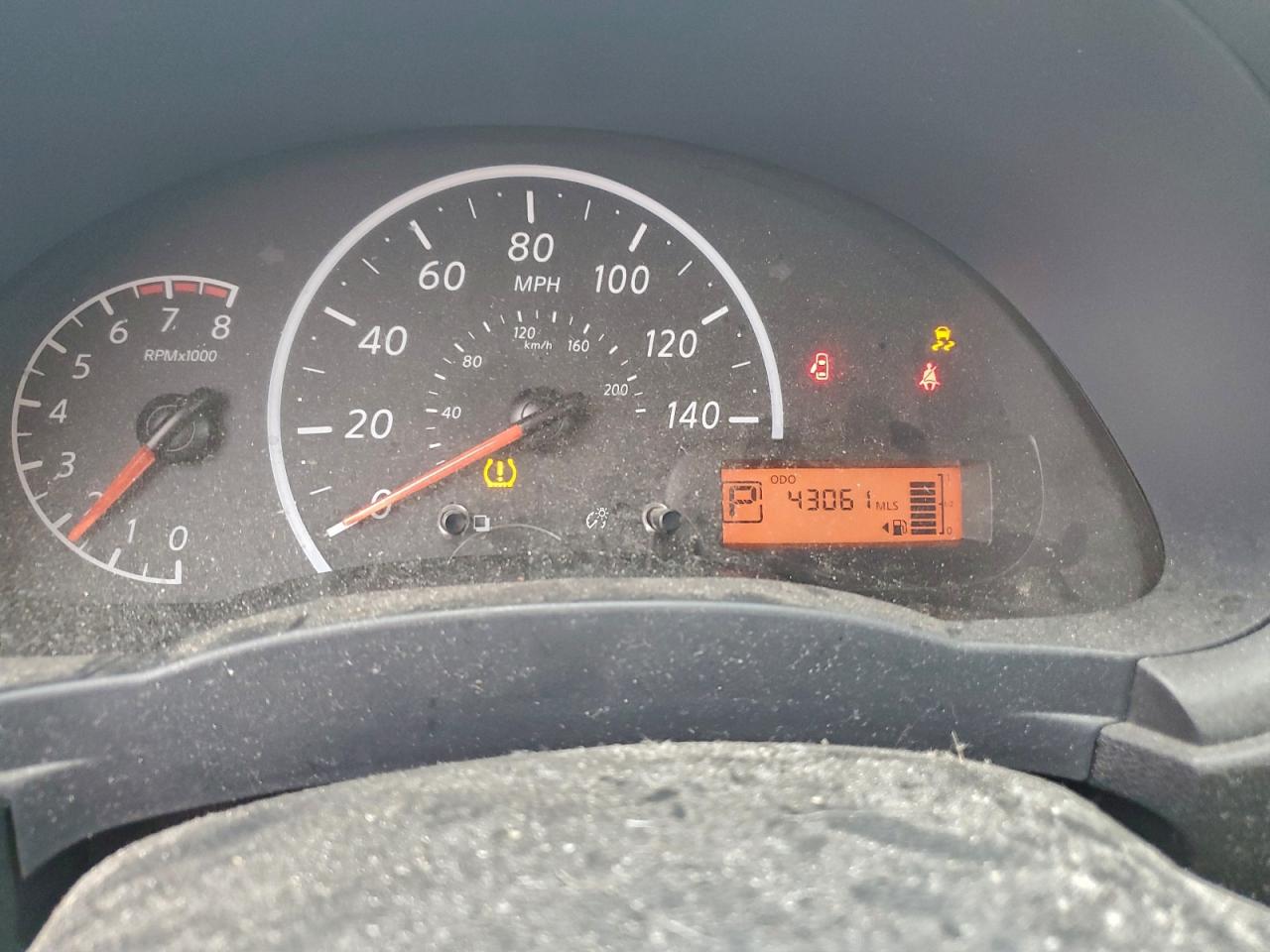 Nissan Versa S Image 3