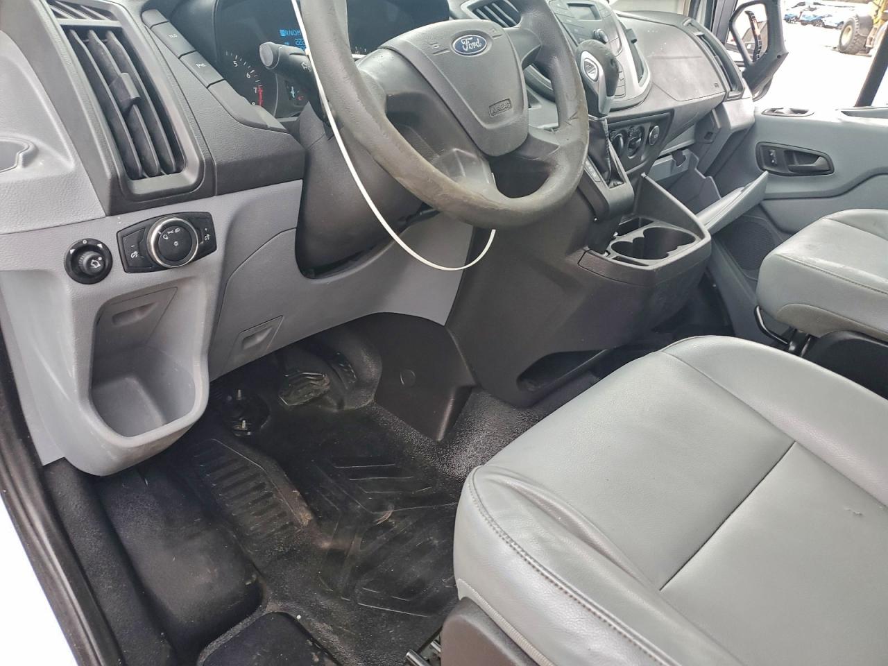 Ford Transit T-150 Image 4