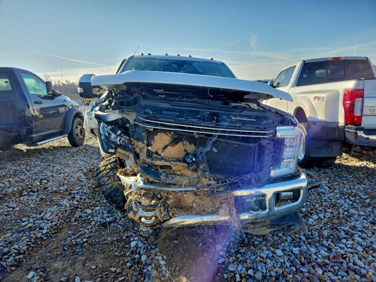 Ford F-350 Super Duty Image 11