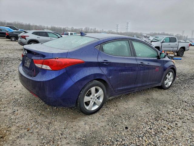 Hyundai ELANTRA Gls Image 9