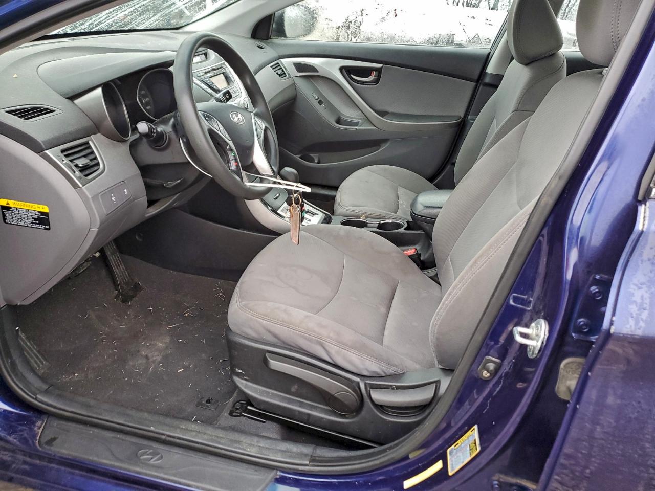 Hyundai ELANTRA Gls Image 3