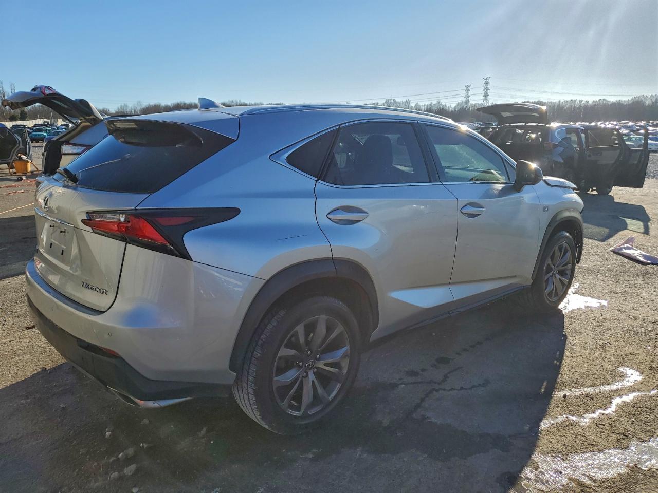 Lexus NX 200t Base Image 5