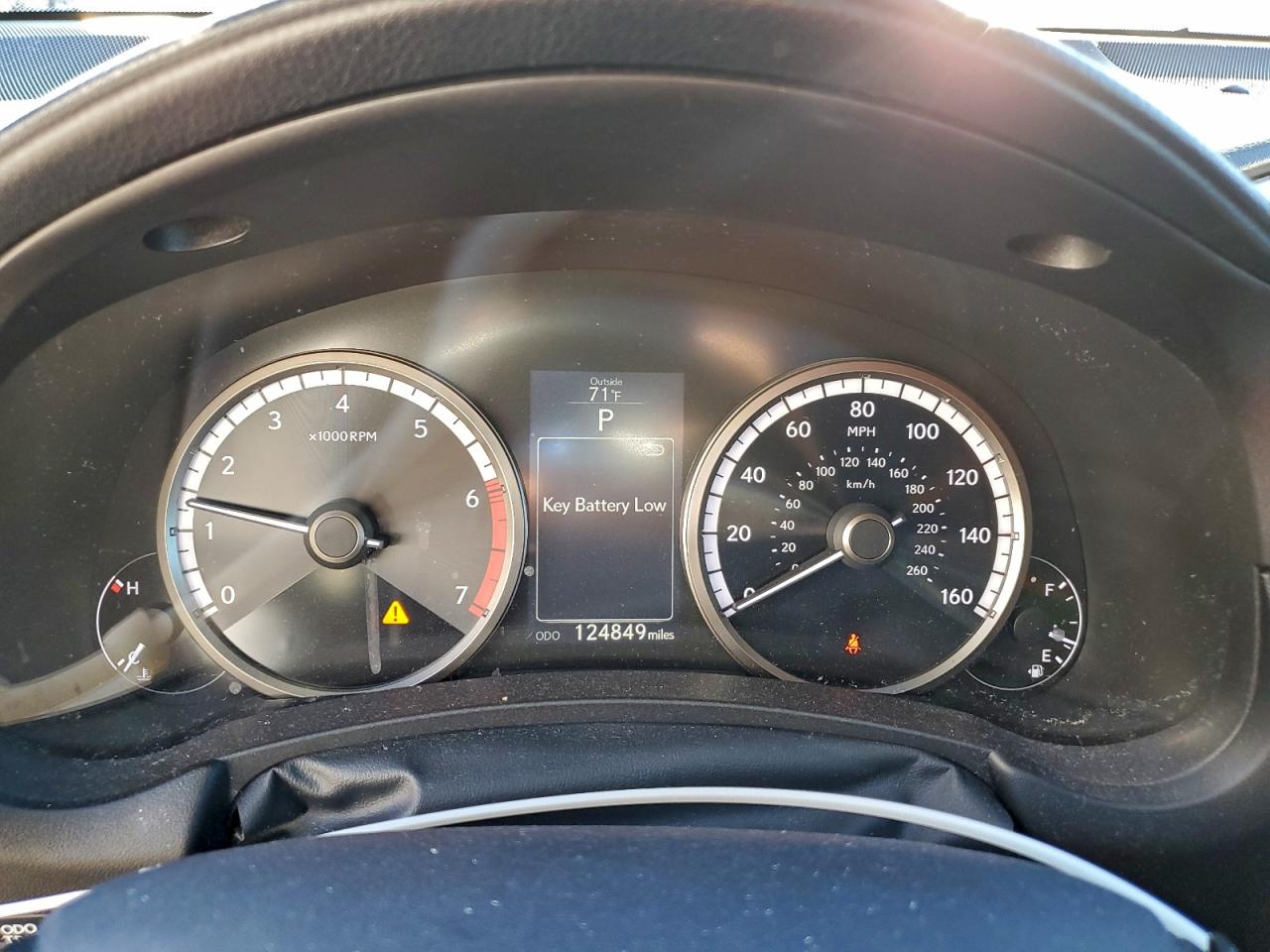 Lexus NX 200t Base Image 4