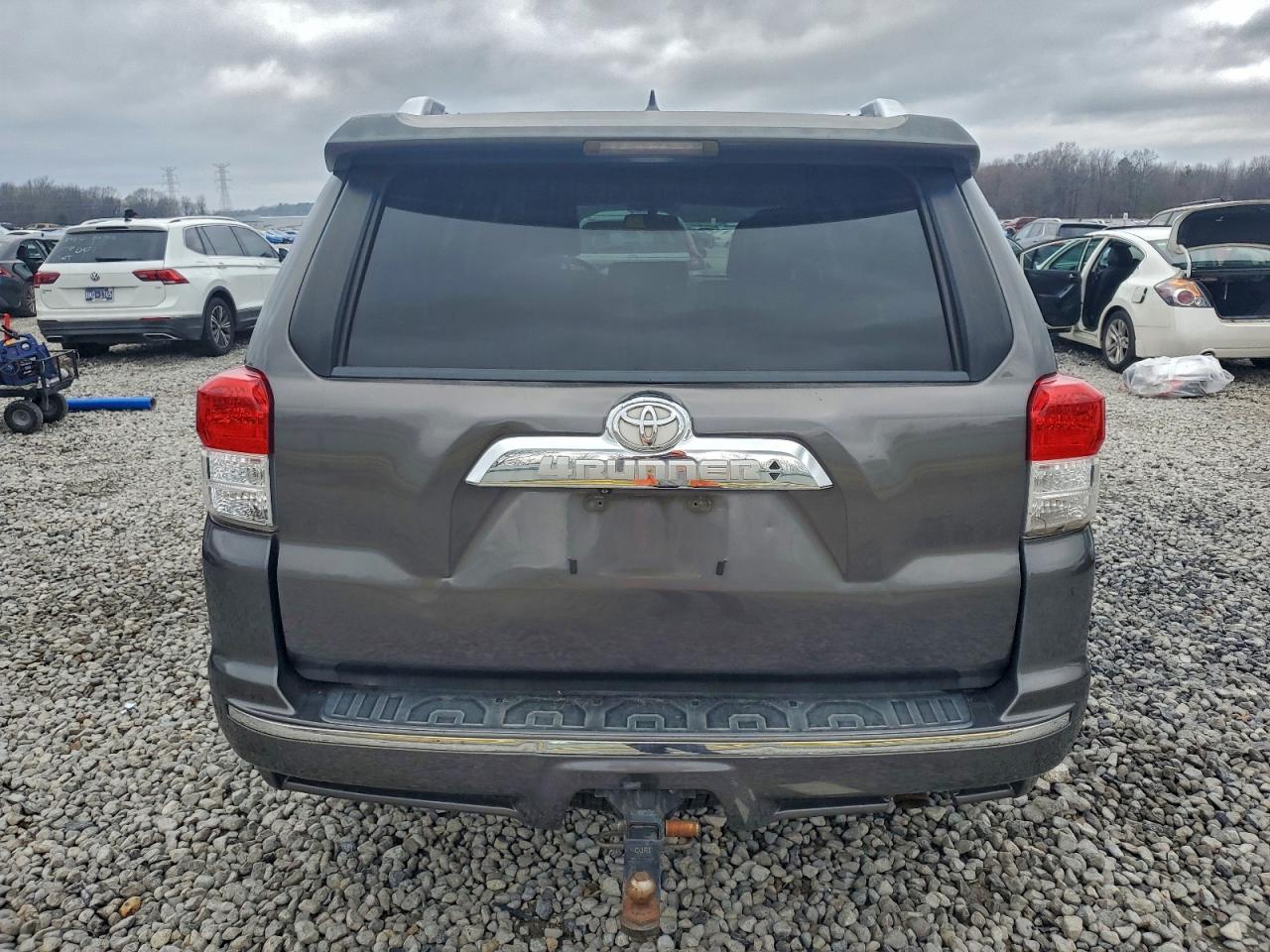 Toyota 4Runner Sr5 Image 12