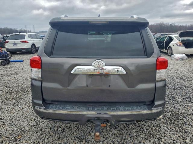 Toyota 4Runner Sr5 Image 12