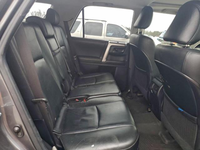 Toyota 4Runner Sr5 Image 9