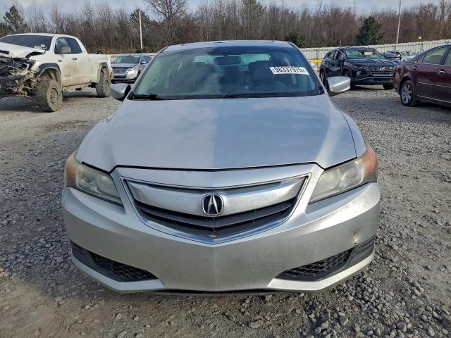 Acura ILX 20 Image 2