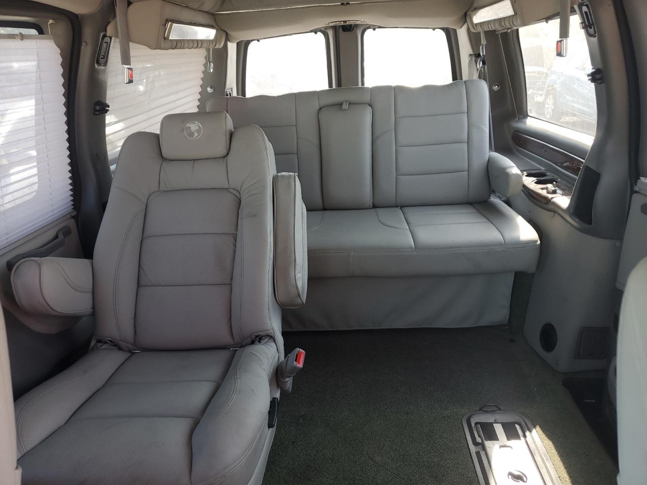 GMC Savana Rv G1500 Image 5