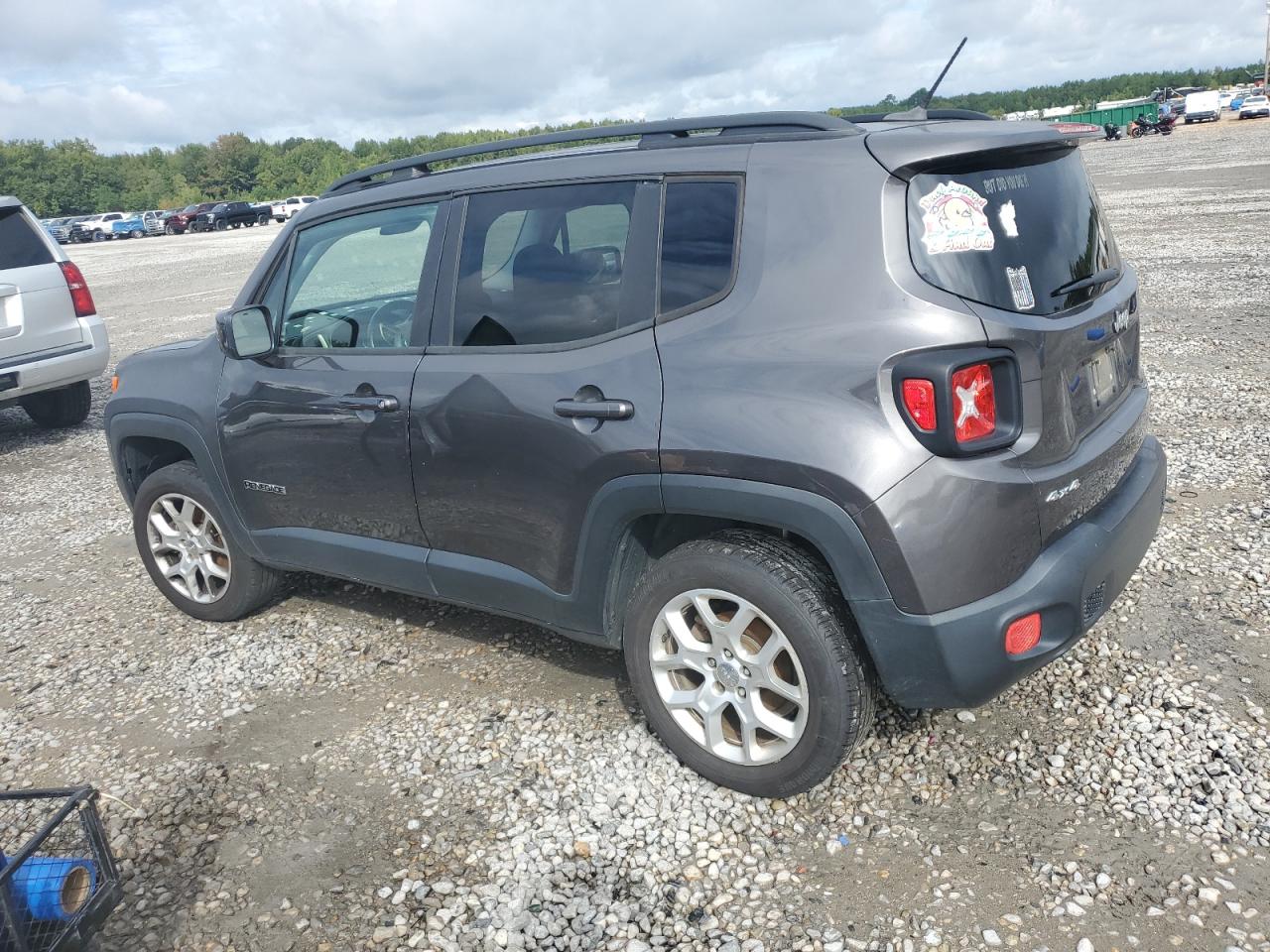 Jeep Renegade Latitude Image 5