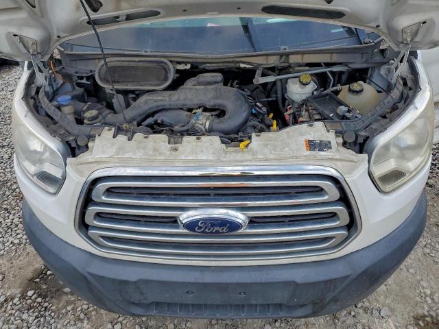 Ford Transit T-250 Image 4