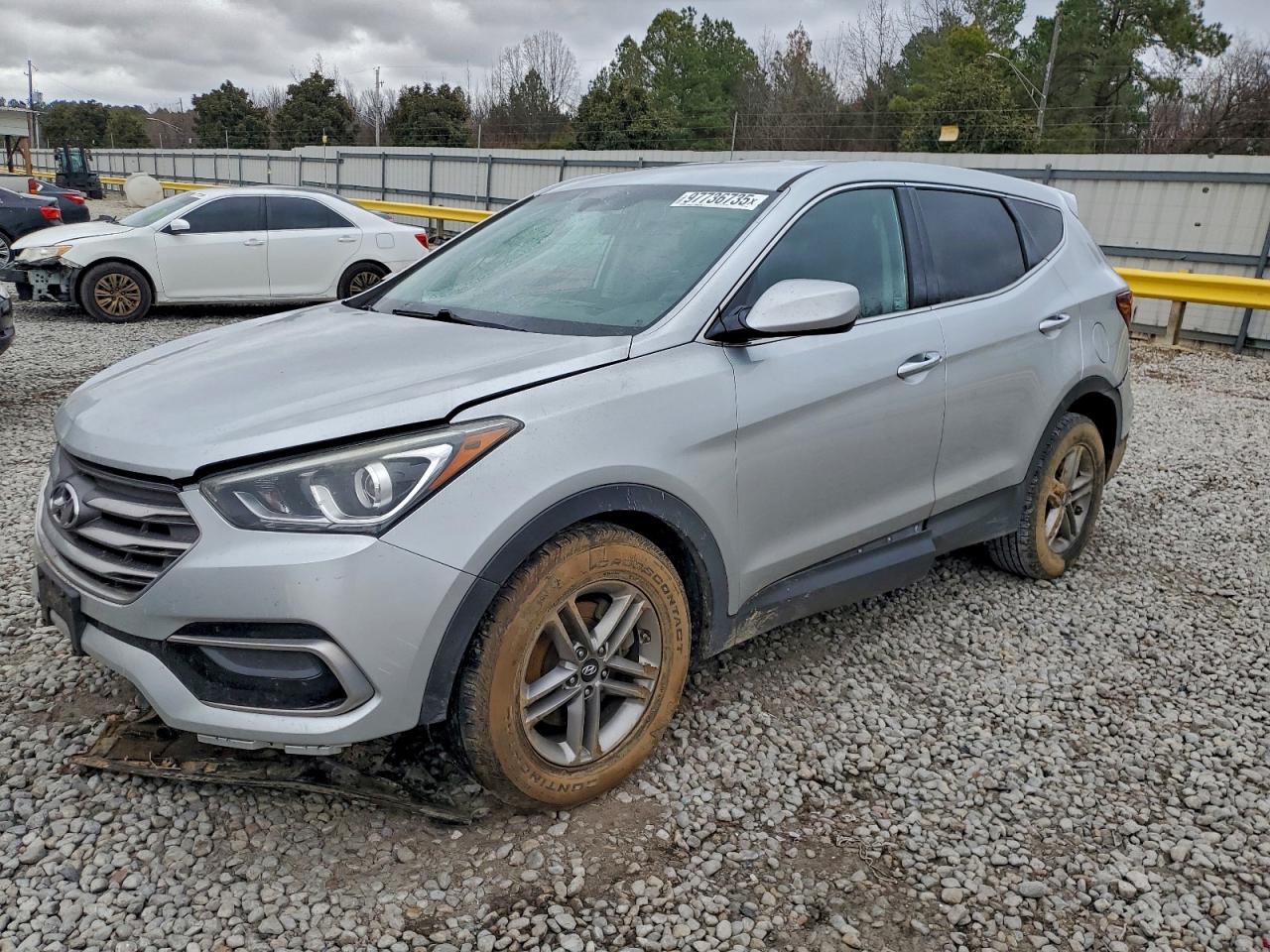 Hyundai SANTA FE Image 1