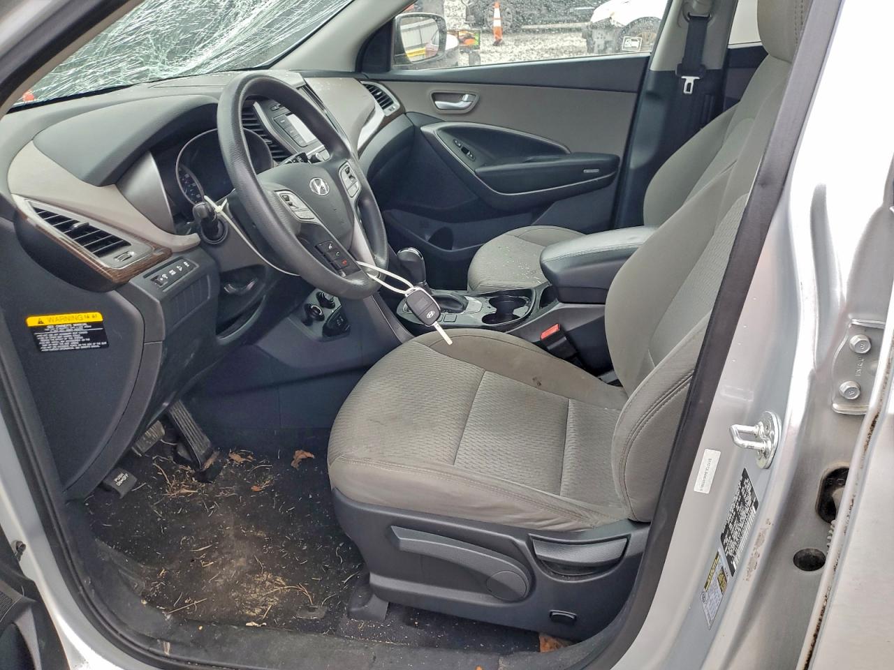 Hyundai SANTA FE Image 5