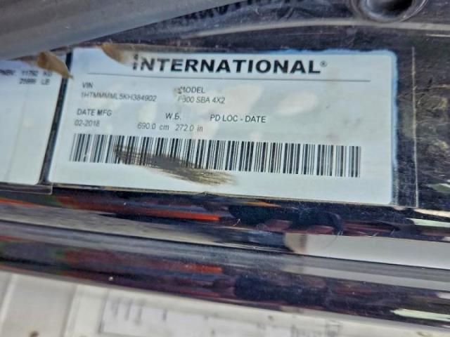 International 4300 4300 Image 8