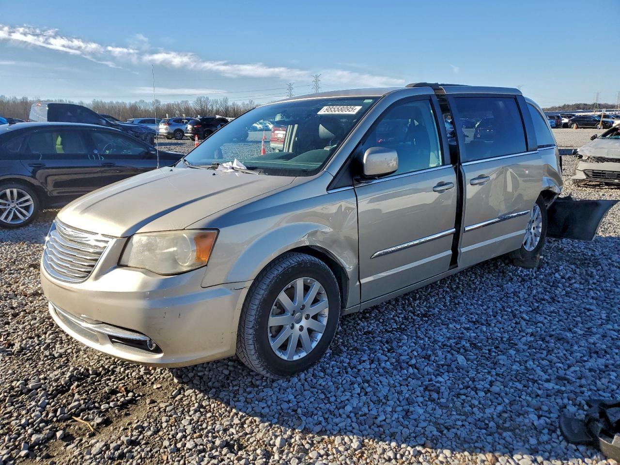 Chrysler Minivan Touring Image 1
