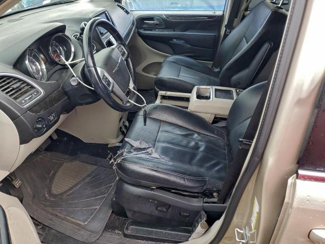 Chrysler Minivan Touring Image 6