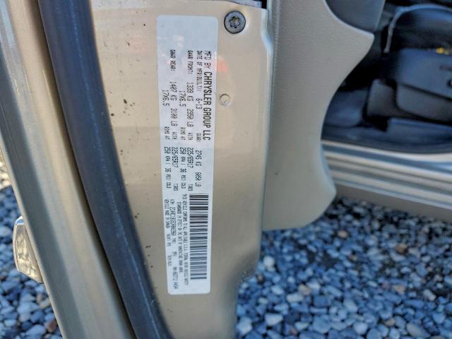 Chrysler Minivan Touring Image 9