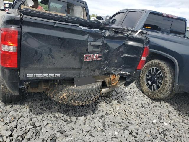 GMC Sierra K2500 Denali Image 3