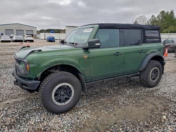  Salvage Ford Bronco