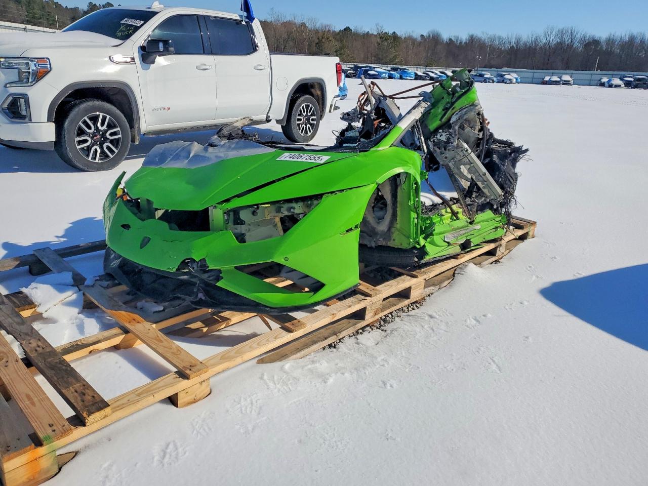 Damaged Lamborghini Huracan Ev Car for sale and auction